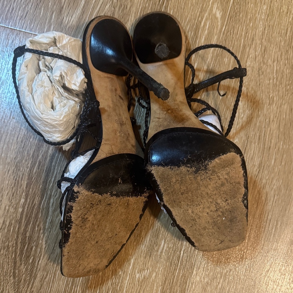 Gucci Elegant Black Strappy Women's Sandals Size 9.5 B. Worn once 4 photo shoot - Picture 7 of 10